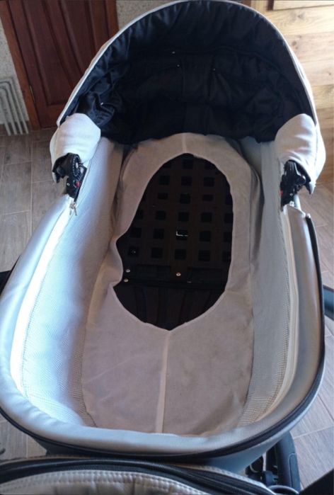 Продам коляску Ozon riko