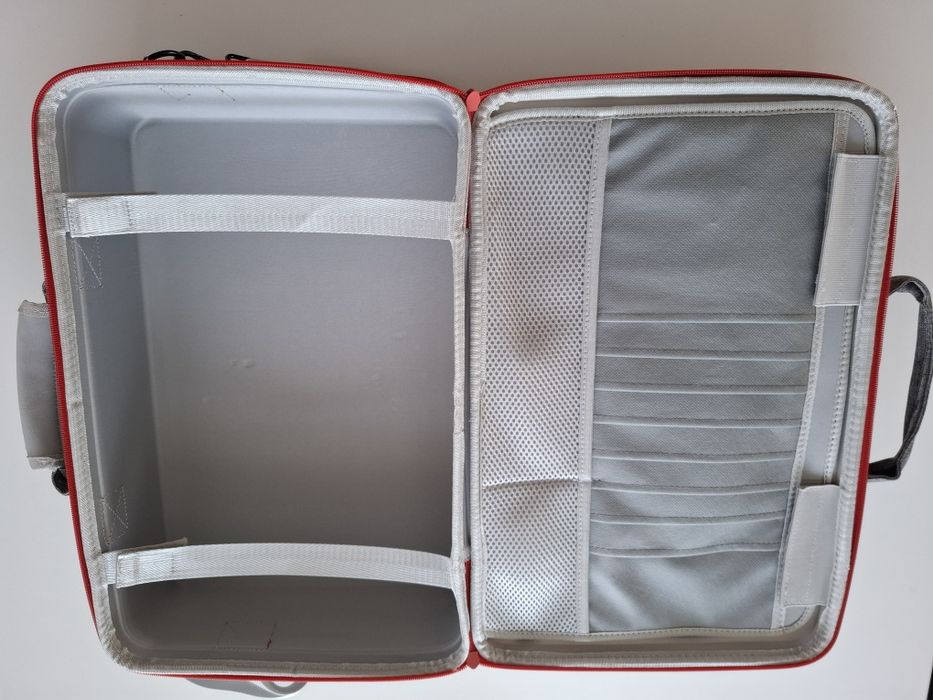 PS5   Sony     Torba Walizka