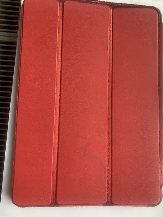 Чехол на iPad 10,2 б/у
