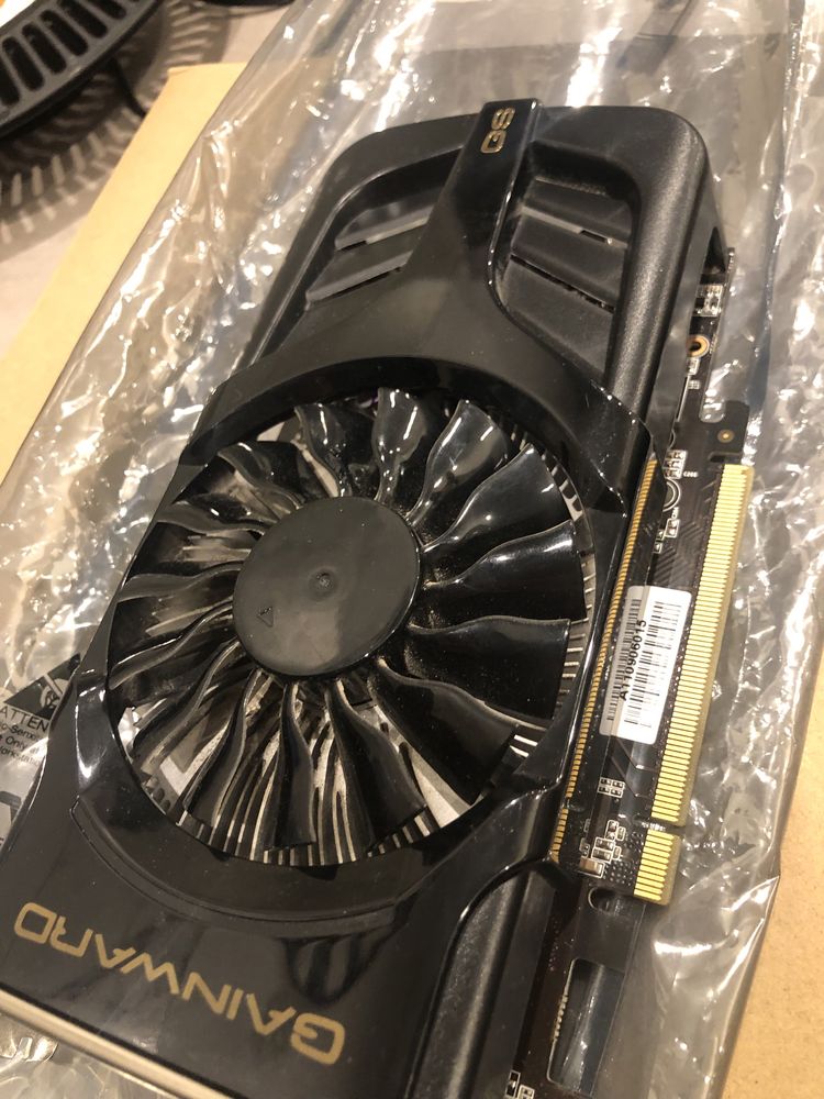 Karta graficzna GEFORCE GTX560 GDDR5