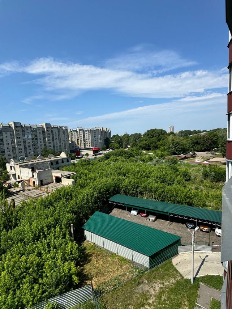 Продається 2-кімнатна квартира вул.Заливна 1/2