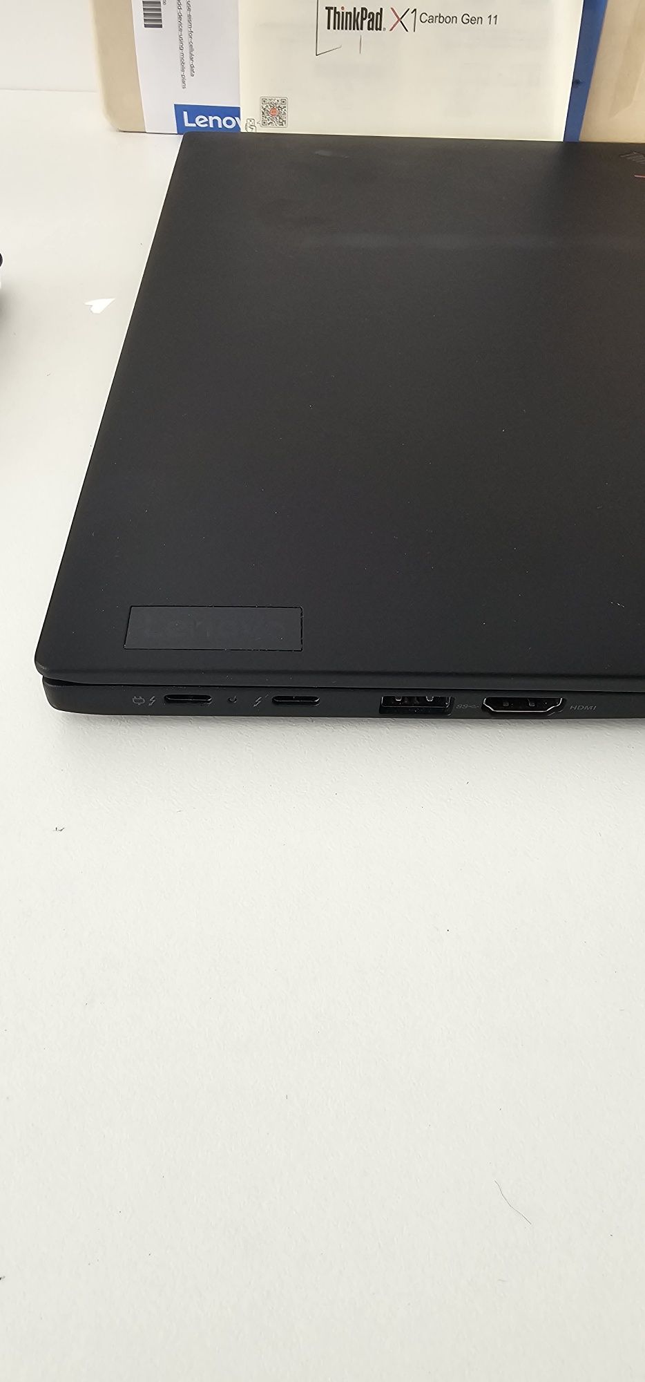 Portatil Lenovo Carbon X1 gen 11 model 21HM-0049SP garantia 03.04.2027