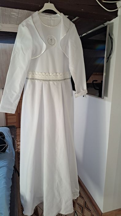 Sukienka komunijna na dużą dziewczynkę