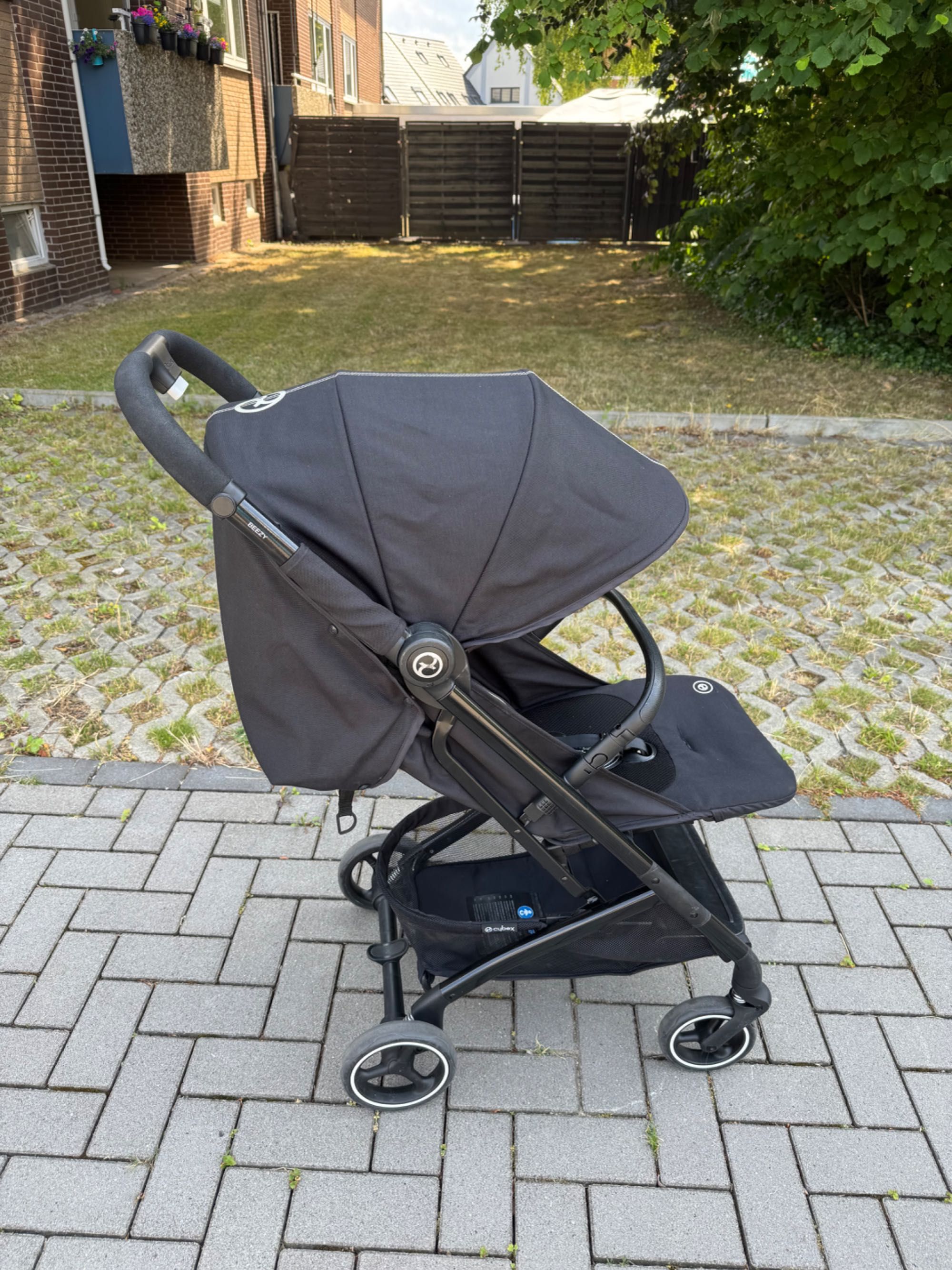 Коляска Cybex Beezy