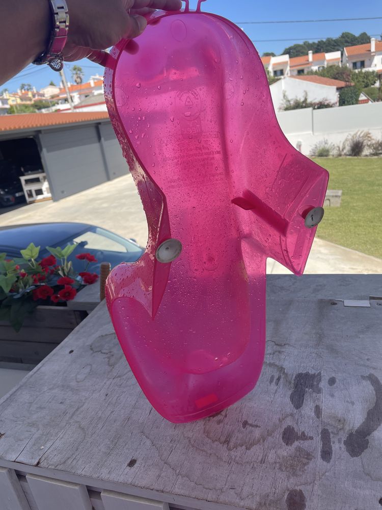 Apoio de banheira para banho do bebe marca Tigex