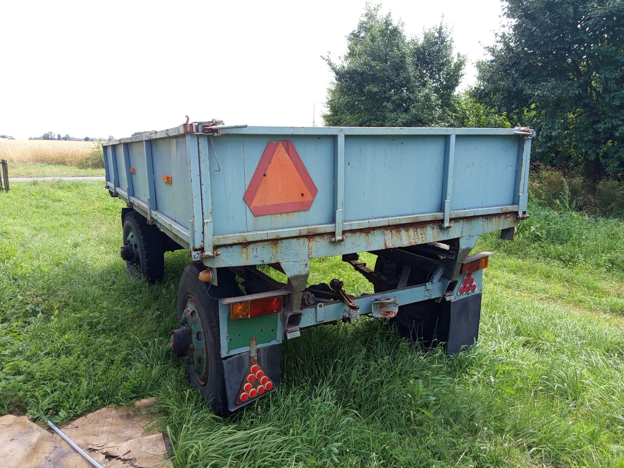 Sprzedam przyczepę 6ton.