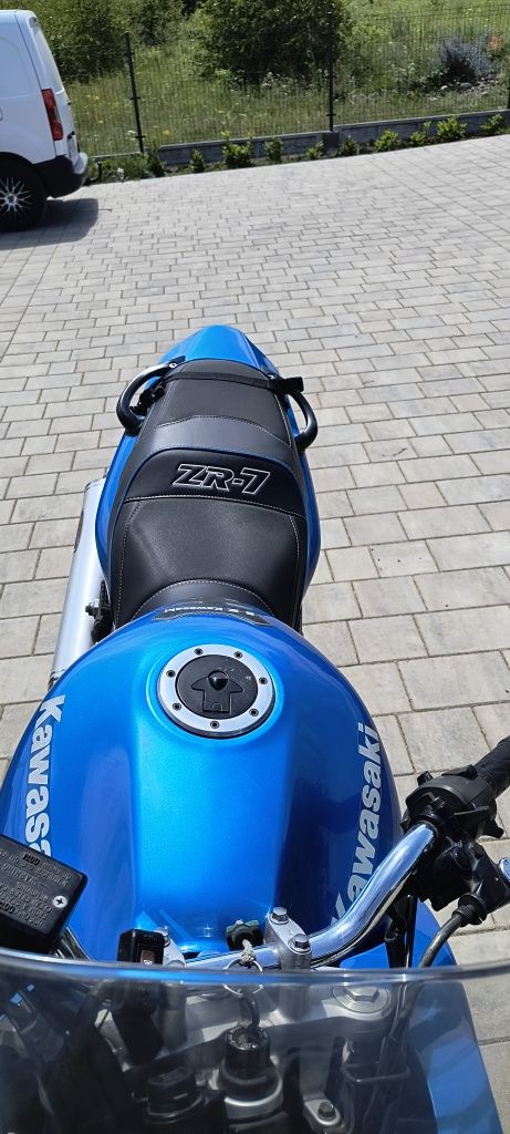 Sprzedam Kawasaki ZR-7