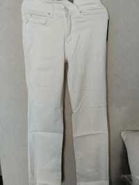 Białe spodnie jeansy rozm s z metkami dżety opis