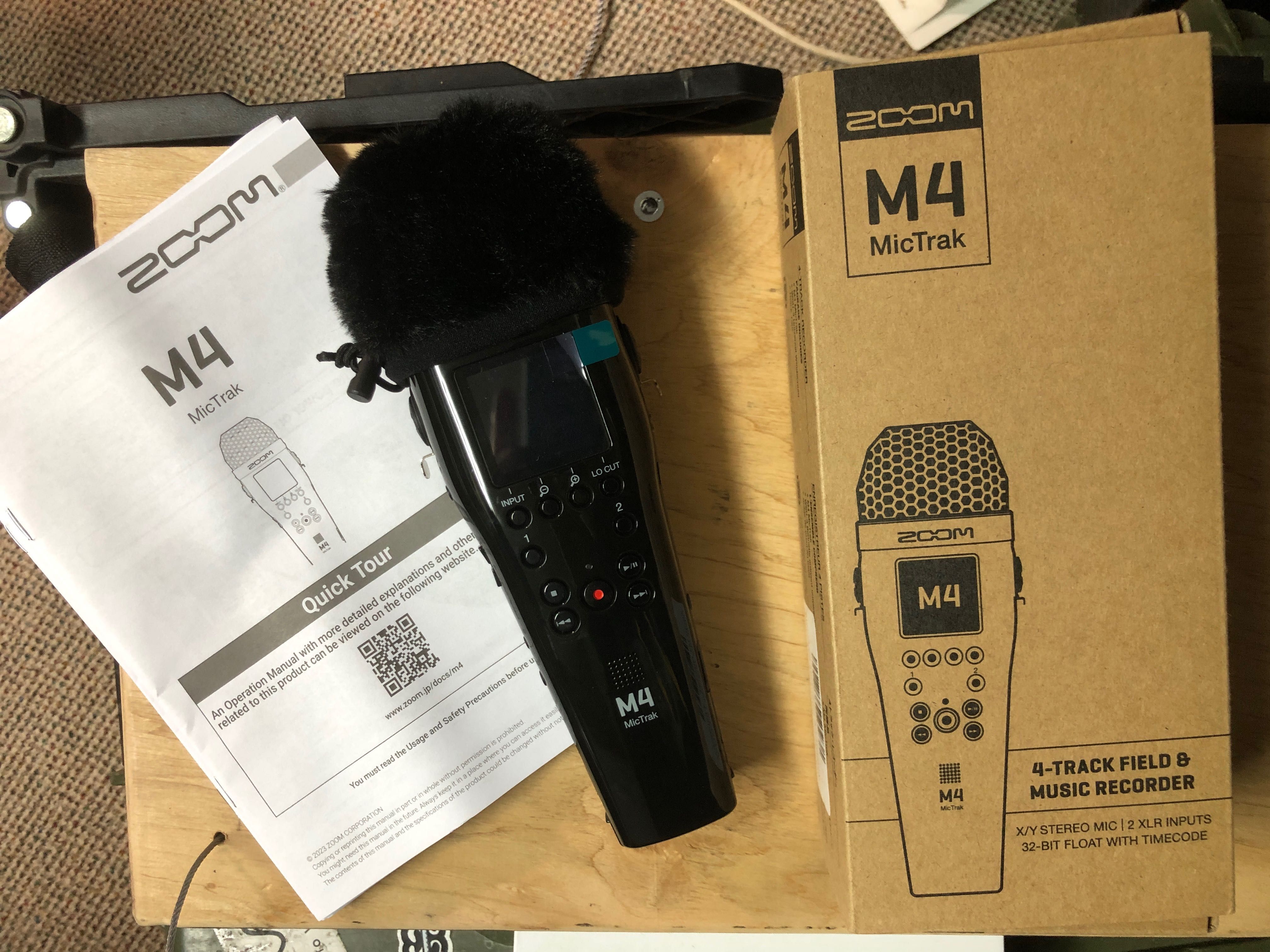 32 bitowy 4 kanałowy rejestrator audio Zoom Mictrak M4 z TC
