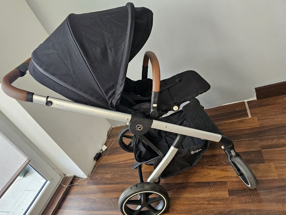 Spacerówka Cybex balios s lux srebrna rama 
srebrna ram