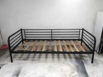 Sofá cama Ikea preta
