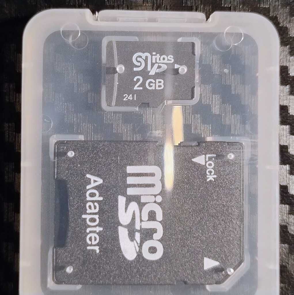 Karta microSD 2Gb z adapterem, do starszych urządzeń