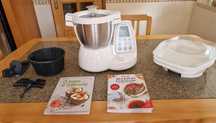 Robot de cozinha Yammi 2 com acessórios- praticamente novo