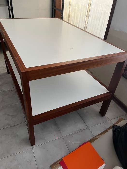Mesa Estilo Vintage - antiga mesa de Alfaiate
