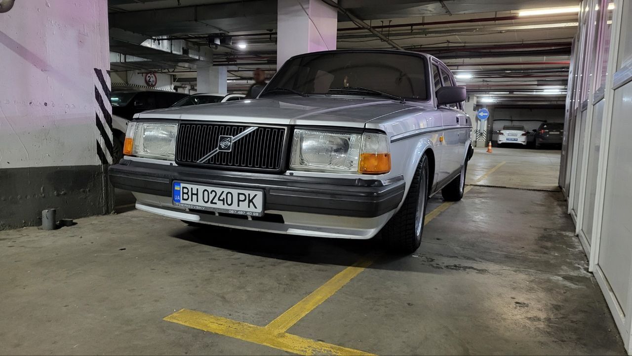 VOLVO 240 инжектор А/С.