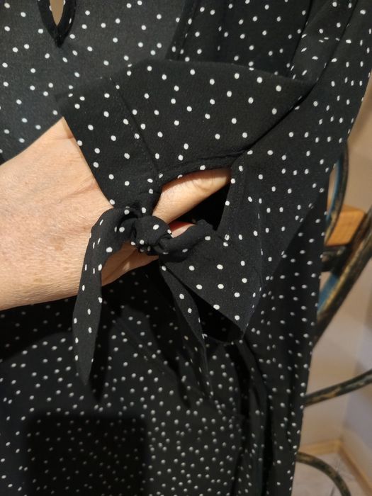 Sukienka w kropki 46