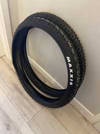 Dwie opony 	Maxxis Forekaster 29x2.35"