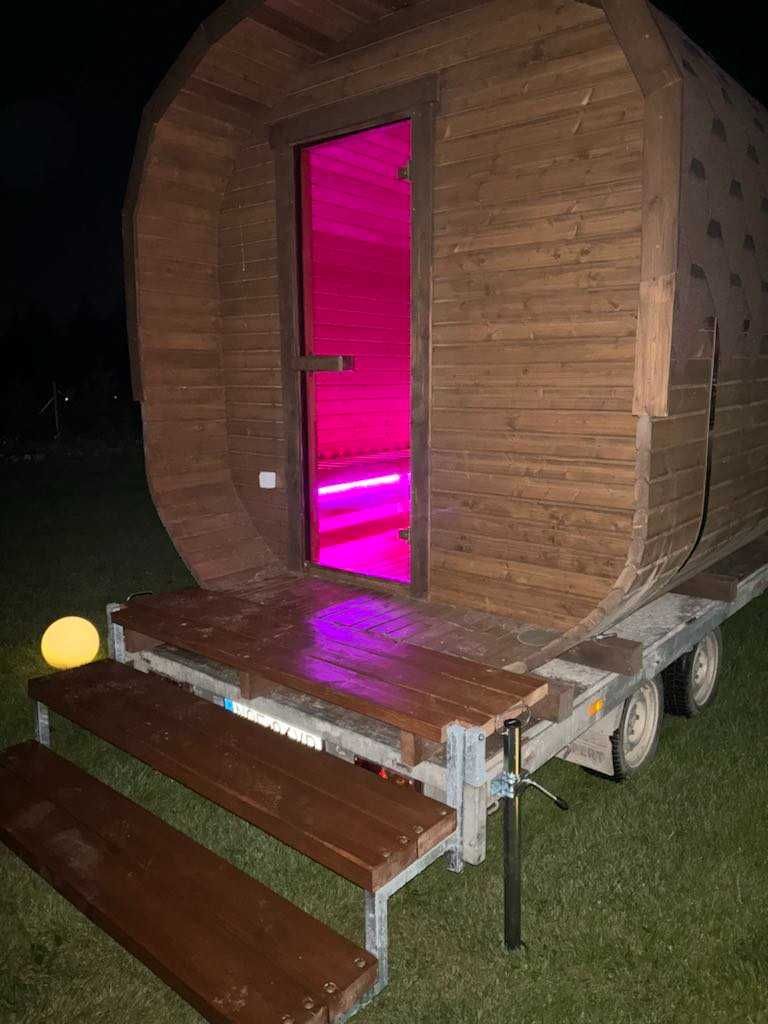 Sauna  ruska balia mobilna bania wynajem na przyczepie jacuzzi