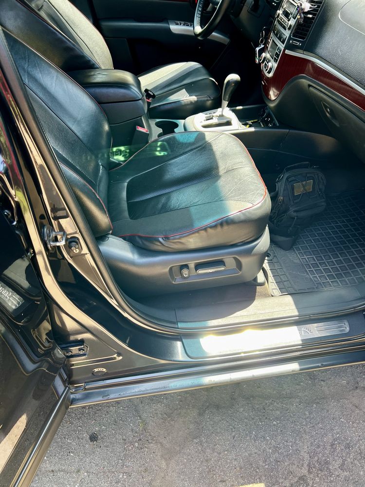 Продам Hyundai Santa Fe, 2007 года