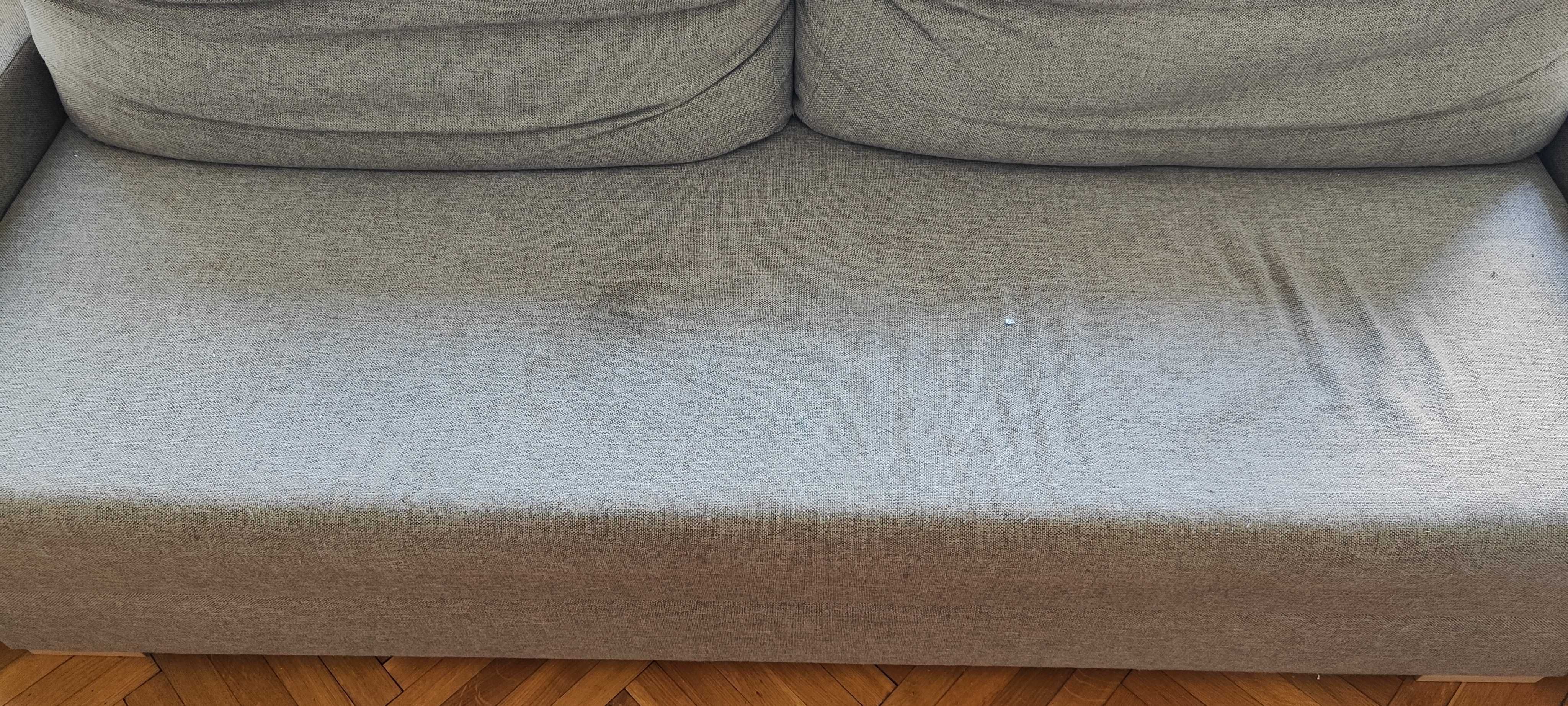 Sprzedam trzy osobową sofę z Ikea