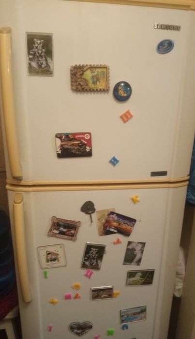 Продам холодильник