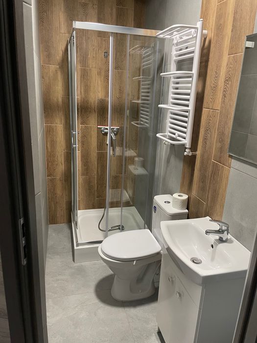 Pokój z kuchnią i łazienką na wynajem w Komornikach