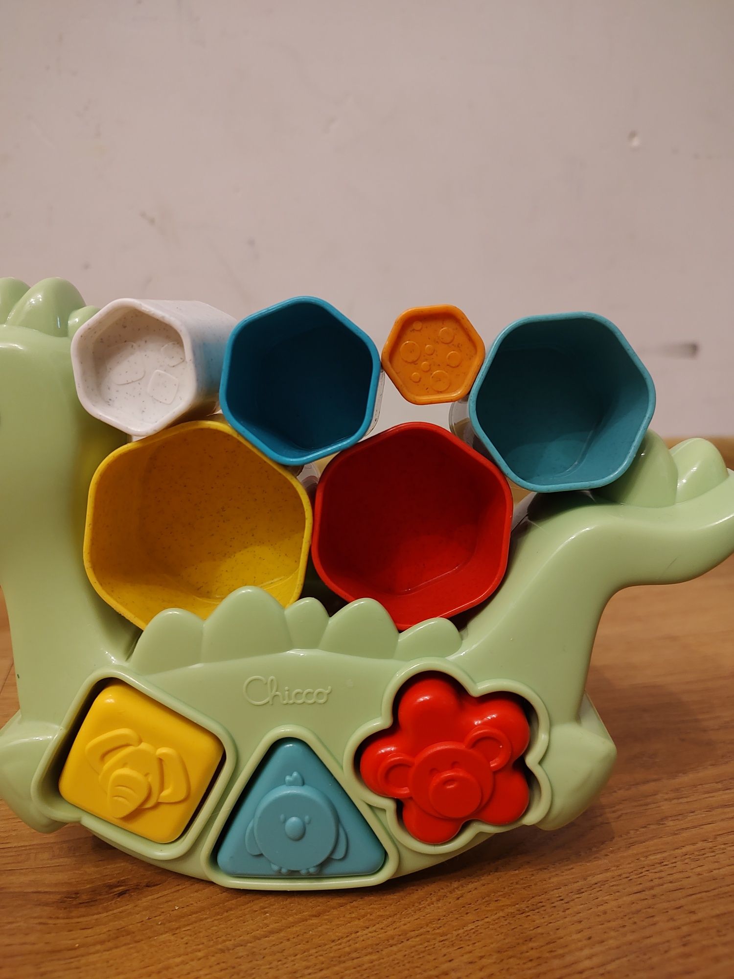 Sorter kształtów równoważnia Dino Chicco Eco+