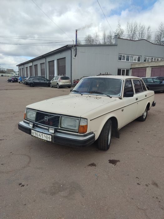 Volvo 244 2.1 бензин газ