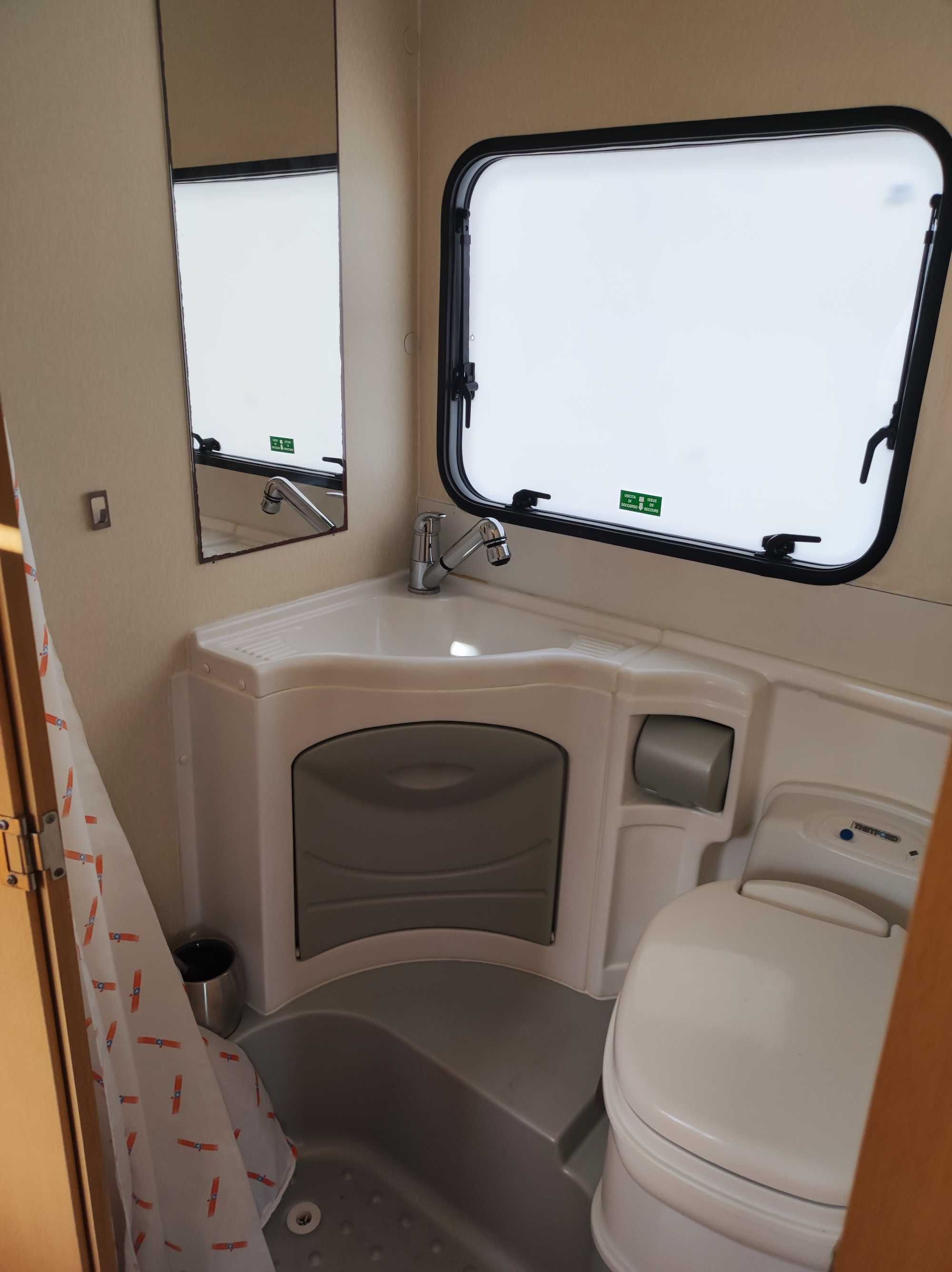 Autocaravana Ford Transit 2.2 Tdci