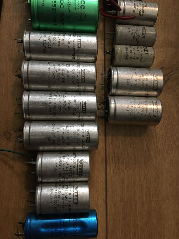 Kondensatory elektroliczyczne stare, 50uF+50uF, 200uF+100uF i inne