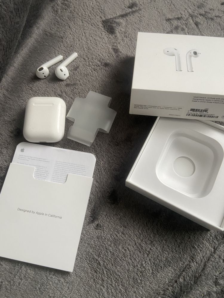 Airpods 1 працює пішіть відповім