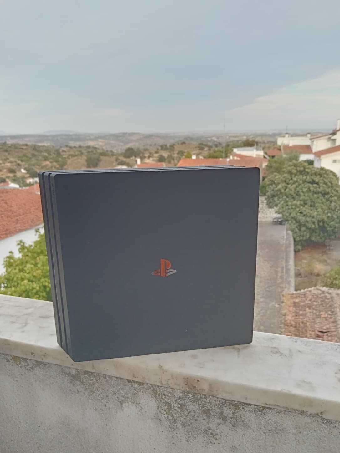 Conjunto PS4+Comando original com capa+3 Jogos