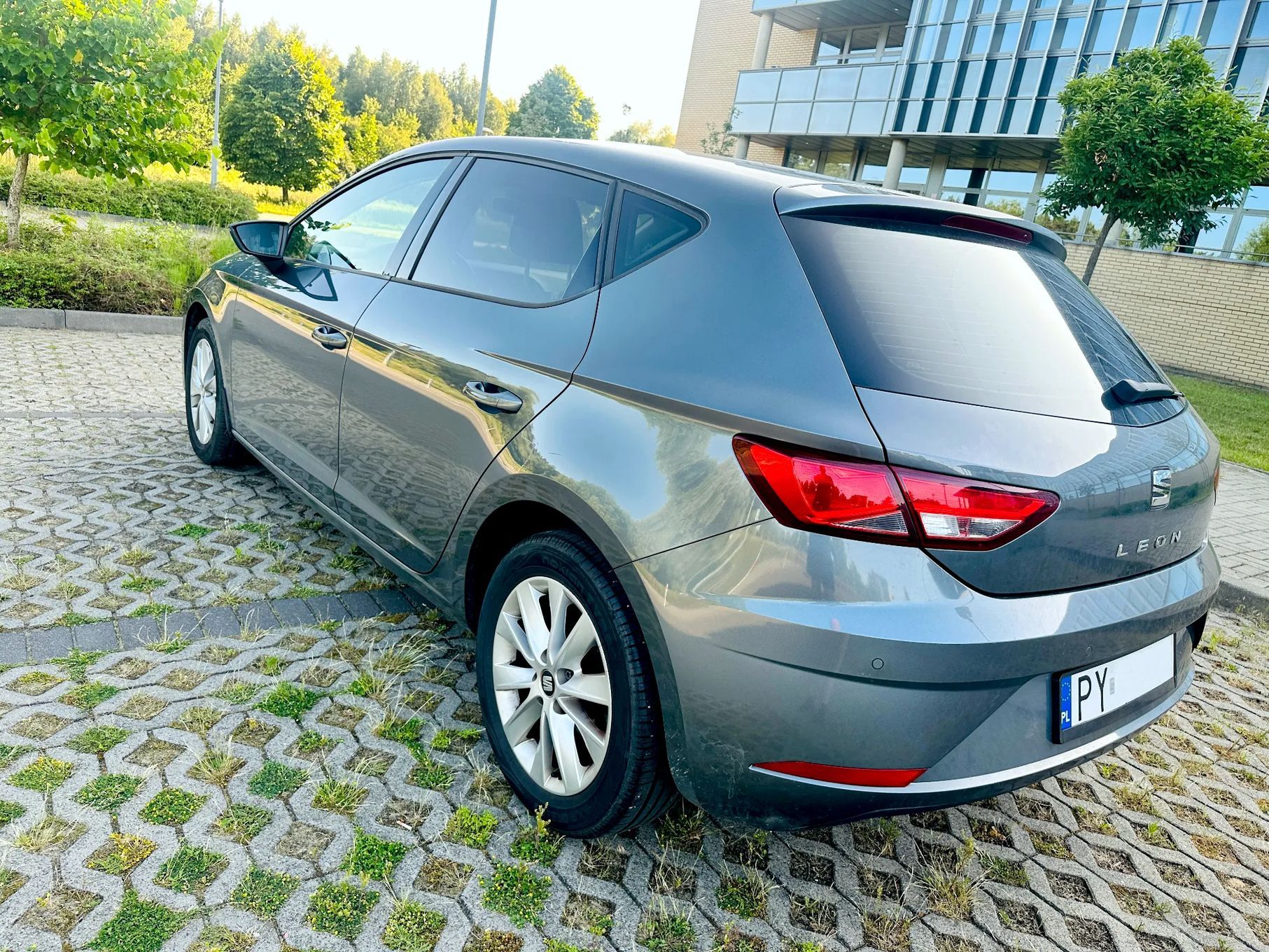 Seat Leon 1.2 TSI (ea211 na pasku rozrządu), bezwypadkowy, fabryczny lakier