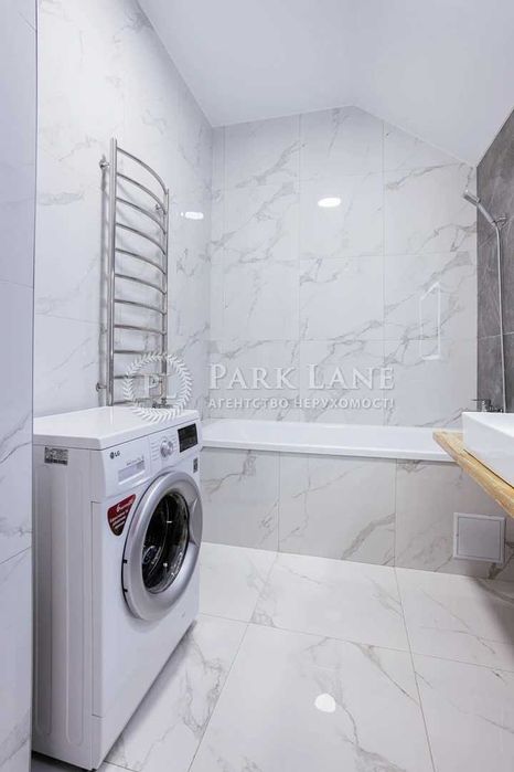 Продаж двоповерхового будинку с.Петропавлівське Ремонт