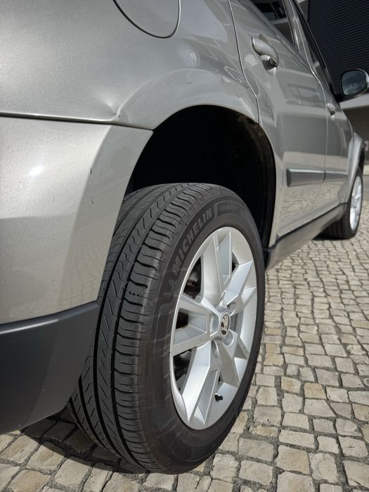 Skoda Yeti 1.6TDI Elegance Outdoor apenas 150.000km