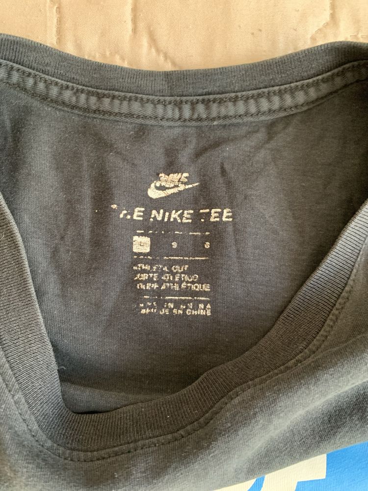 продам футболку Nike
