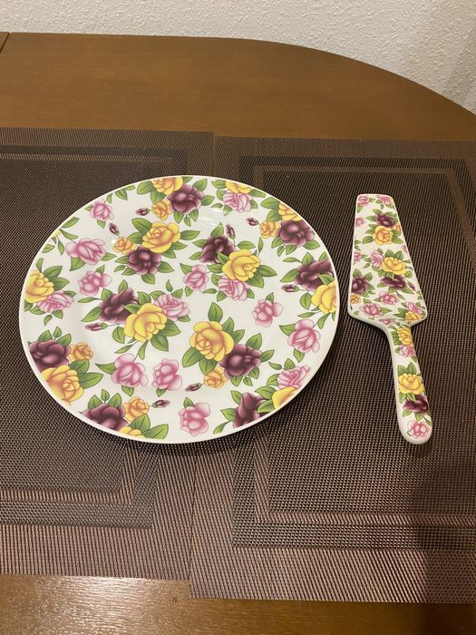 Посуда, салатница, сахарницы, маслянки, креманки, тортовница