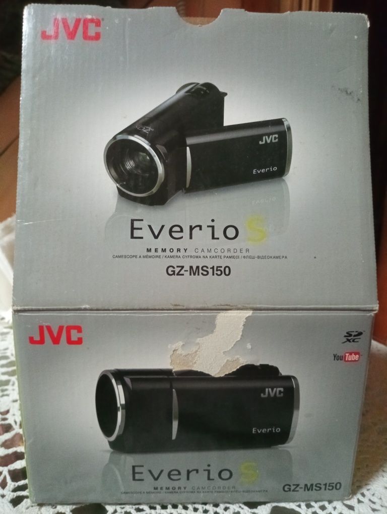 Продається відео камера JVC на флешці