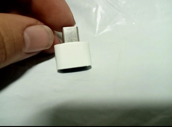 Adaptadores OTG micro USB e tipo C para USB