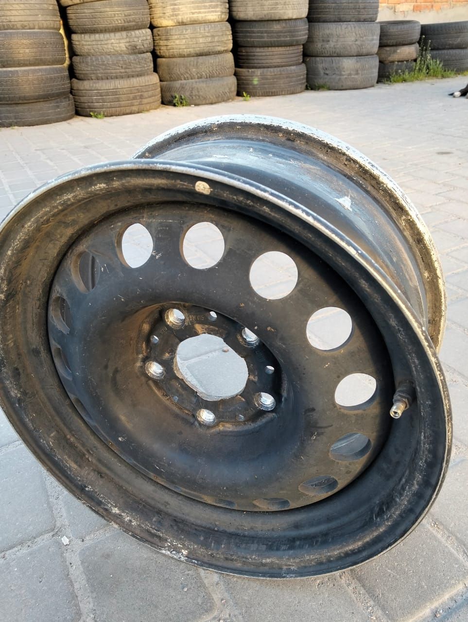 Диски R 15 120-5 R 15 та ковпаки БМВ