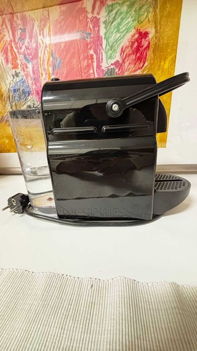 maquina nespresso Delonghi- como nova