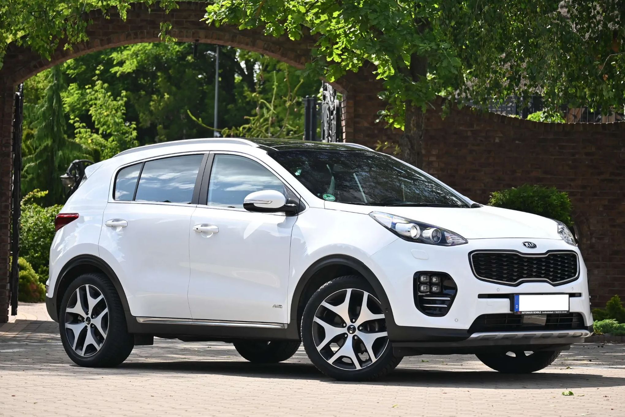 Kia Sportage 1.6T-GDI 177PS 4WD Led_BiXenon_Panorama_Skóry_NaviKamera_PDC_Z Niemiec