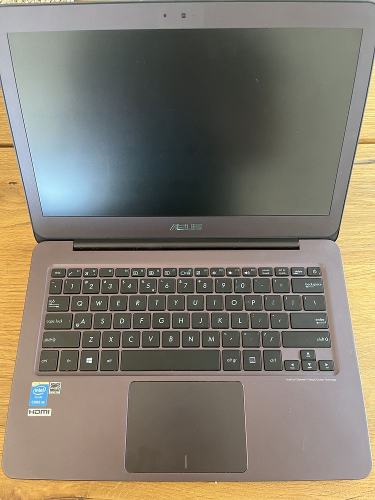 Notebook Asus UX305F
