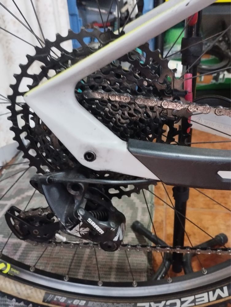 Bicicleta com quadro em Carbono