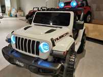 Jeep Rubicon 4x4 autka auto autko pojazd samochód akumulator elektrycz