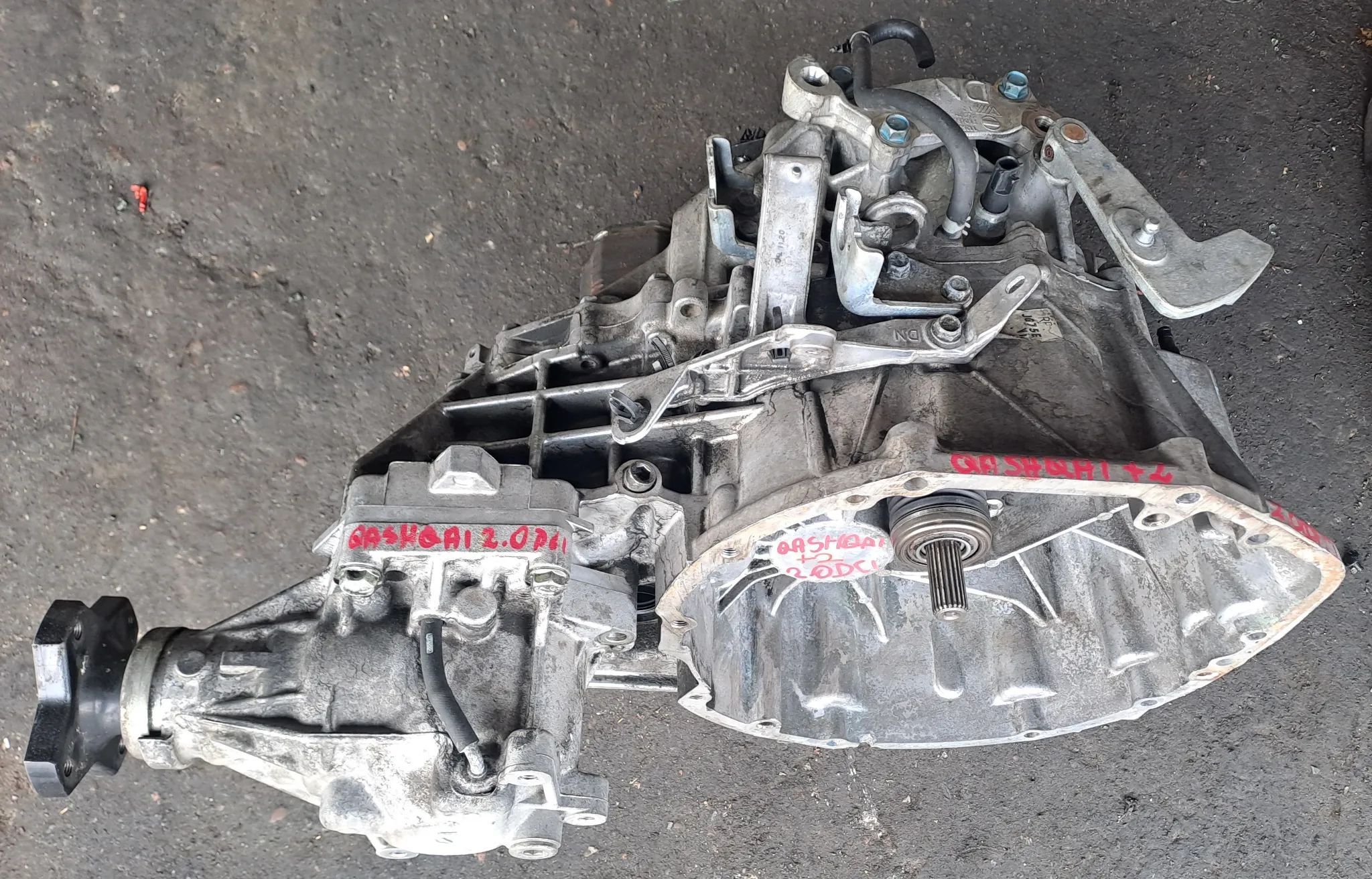 NISSAN QASHQAI PLUS 10r 2.0 DCI SKRZYNIA BIEGÓW JG75E