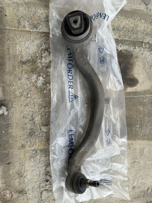 Рычаг нижний передний правый на бмв х5 е 70 б/у оригинал