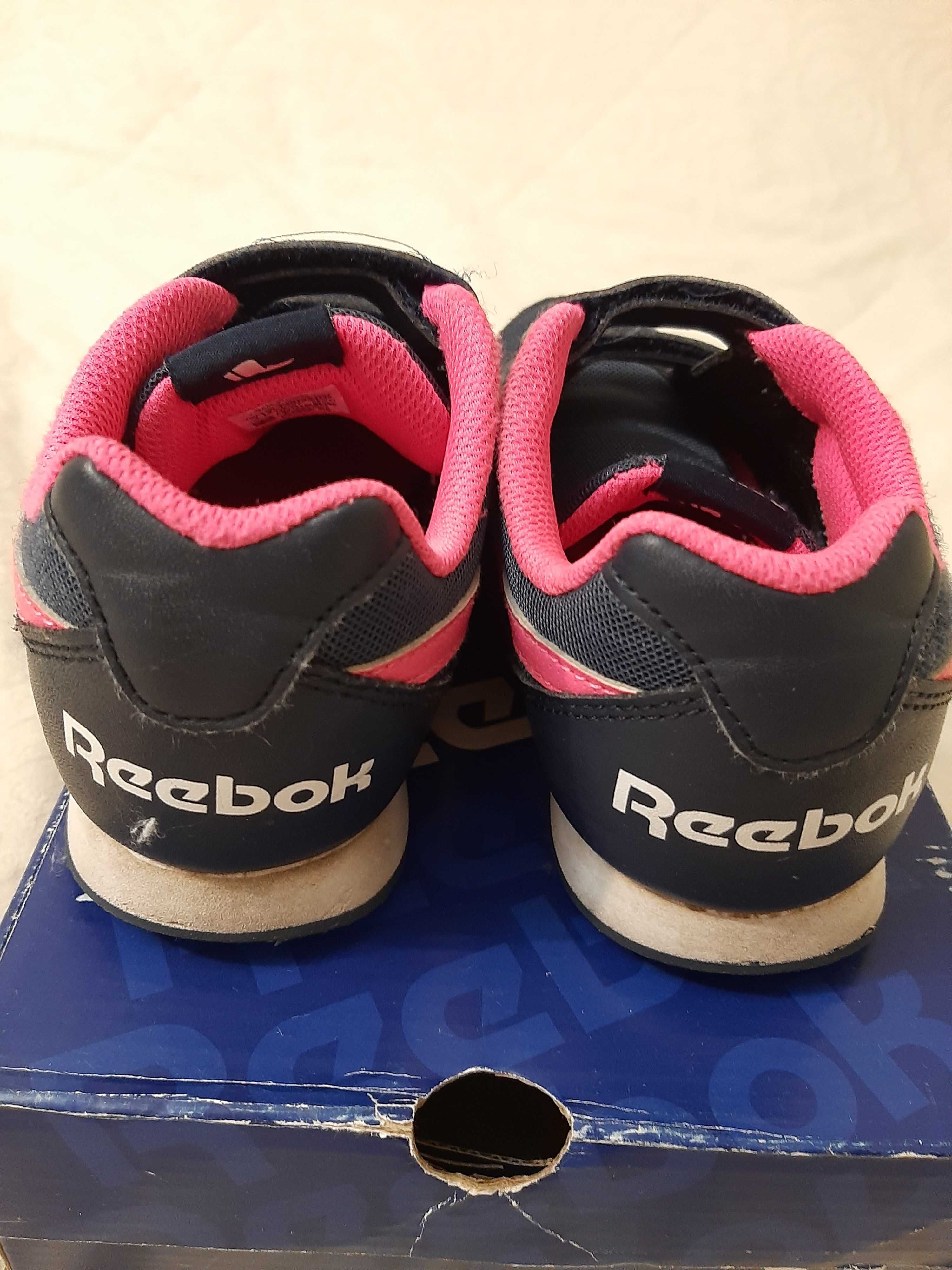 Reebok кроссовки р.34