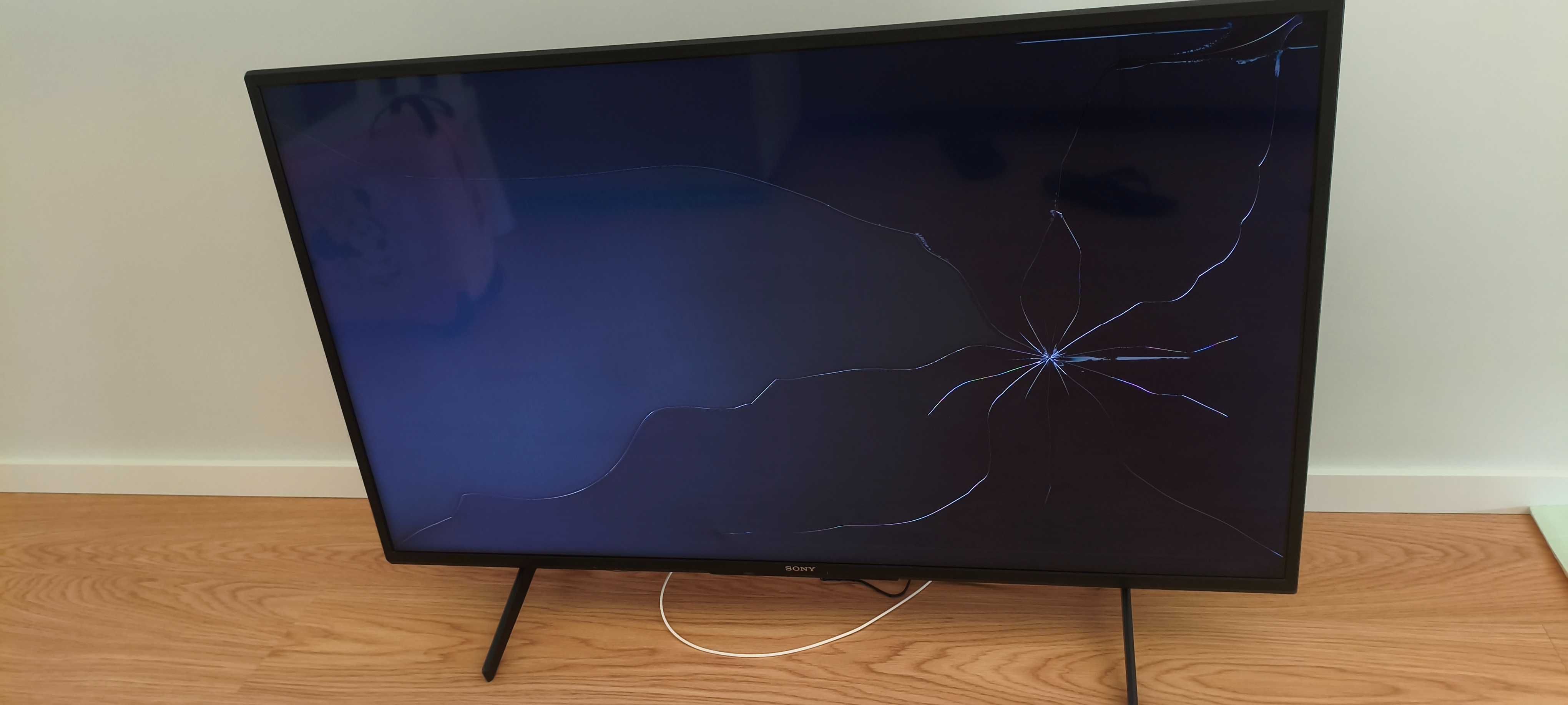 SMART TV43" (GOOGLE TV) SONY 4K KD43X81J ecrã partido