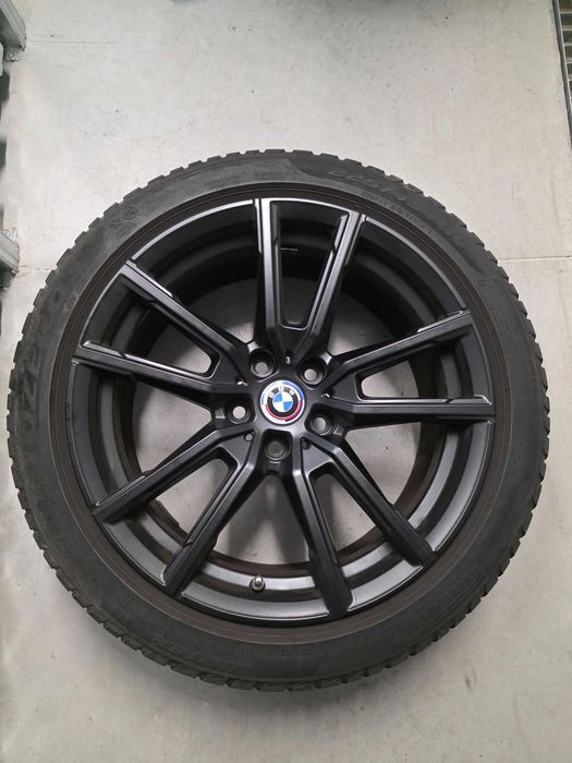 Komplet BMW G20 G21 7,5x18 ET25 5x112 STYLING 780 - Komplet z oponami!